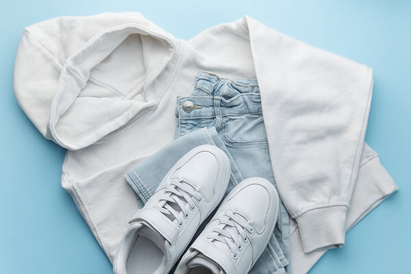 【男性編】オフィスカジュアルのアイテム選び・着こなしのNG例